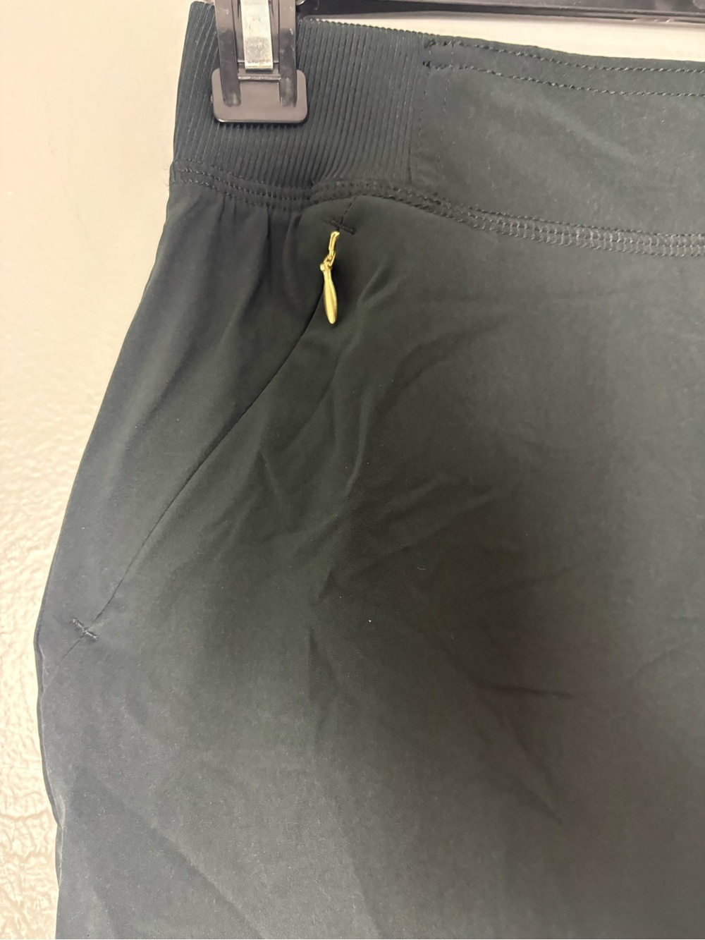 Lilly Pulitzer Black Active Mini Skirt with Zip Accents - Picture 3 of 10